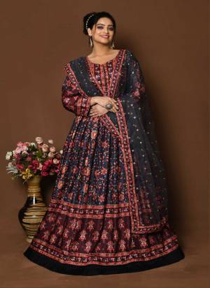 For A Designer Look,Grab These Readymade Gown With Dupatta in Fine Colored.These Gown Are Fabricated On Dola Silk Pair With Net Dupatta.Its Beautified With Designer Digital Printed With Sequance Embroidery Work.