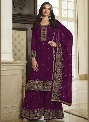 Attrective These Sharara Suit in Fine Colored Pair With Bottom And Dupatta.These Top And Dupatta Are Faux Georgette And Pair With Faux Georgette Bottom.Its Beautified With Santoon Inner.Its Beautified With Heavy Designer Sequance Embroidery Work.