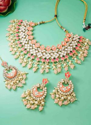 Grab These Beautifil Multy Colored Necklace.These Necklace is Come Alloy Material And Beautified With Kundan Meenakari Work.