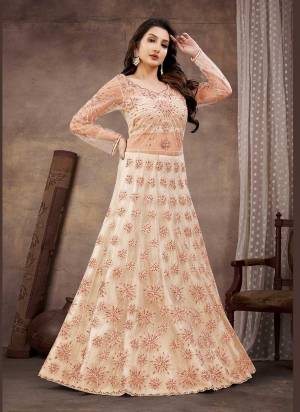 For A Designer Look,Grab These Anarkali Suit in Fine Colored.These Top With Dupatta Are Fabricated On Soft Net Pair With Soft Shining Silk Bottom And Innr.Its Beautified With Designer Heavy Embroidery,Hand Work.