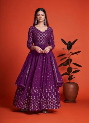 For A Designer Look,Grab These Gown With Dupatta in Fine Blooming Colored.These Gown And Dupatta Are Fabricated On Georgette Pair With American Crepe Inner.Its Beautified With Designer Thread,Sequance Embroidery Work.