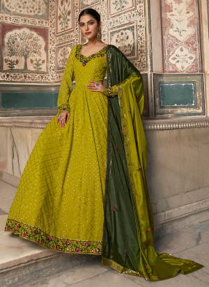 Grab These Beautiful Looking Designer Gown With Dupatta.These Gown is Georgette And Dupatta Is Fabricated On Padding Chinon.Its Beautified With Designer Thread And Sequance Embroidery Work.