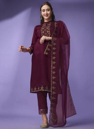 Grab These Readymade Suit in Fine Colored Pair With Bottom And Dupatta.These Top Are Viscose Rayon And Bottom Are Fabricated On Viscose Rayon Pair With Organza Dupatta.Its Beautified With Designer Embroidery Work.