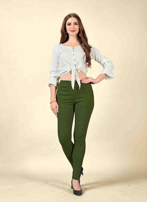 Attrective Looking These Beautiful Looking Readymade Pants.These Pants is Fabricated On Viscose Rayon Lycra.Its Beautified With Solid Color.