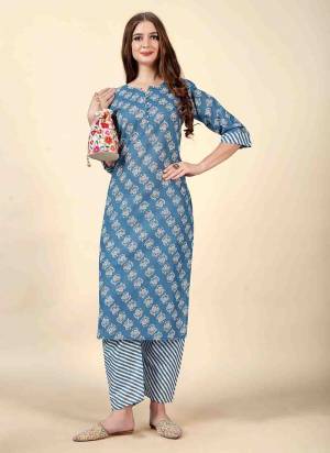 Grab These Beautiful Looking Readymade Kurti With Bottom.These Dress is Fabricated On Cotton Top And Bottom.Its Beautified With Designer Printed.