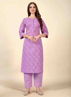 Grab These Beautiful Looking Readymade Kurti With Bottom.These Dress is Fabricated On Cotton Top And Bottom.Its Beautified With Designer Printed.