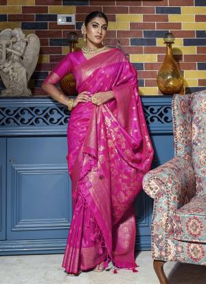 Attrective These Party Wear Saree in Fine Colored.These Saree And Blouse is Fabricated On Banarasi Raw Silk.Its Beautified With Weavon Jari Designer.