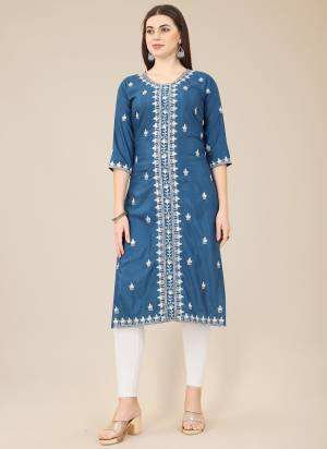 Attrective Looking These Beautiful Looking Readymade Long Kurti.These Kurti is Fabricated On Soft Shiny Silk.Its Beautified With Designer Thread Embroidery Work.