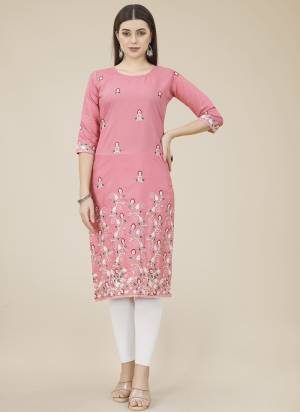 Garb These Beautiful Looking Readymade Long Kurti.These Kurti is Fabricated On Chinon.Its Beautified With Designer Multy Thread Embroidery Work.