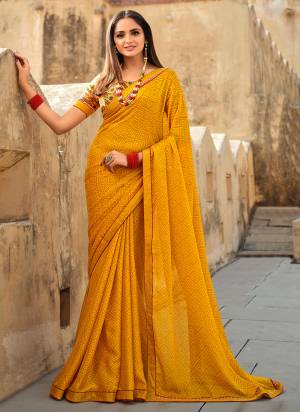 Garb These Party Wear Saree in Fine Colored.These Saree Are Georgette And Blouse is Fabricated On Banglori.Its Beautified With Designer Printed With Work Lace Border.