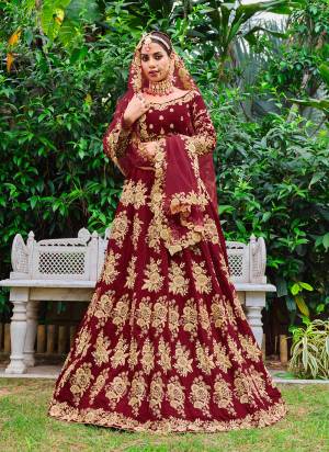 For A Designer Look,Grab These Lehenga Choli With Dupatta in Fine Colored.These Lehenga And Choli Are Velvet And Dupatta Are Fabricated On Net Pair.Its Beautified With Designer Heavy Coding,Dori Embroidery,Stone Diamond Work.