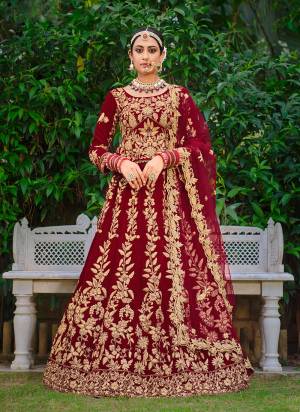 For A Designer Look,Grab These Lehenga Choli With Dupatta in Fine Colored.These Lehenga And Choli Are Velvet And Dupatta Are Fabricated On Net Pair.Its Beautified With Designer Heavy Coding,Dori Embroidery,Stone Diamond Work.