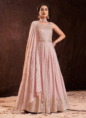 Attrective These Readymade Gown With Dupatta in Fine Colored.These Gown Are Georgette Fabricated On Georgette Dupatta.Its Beautified With Heavy Designer Sequance Embroidery Work.