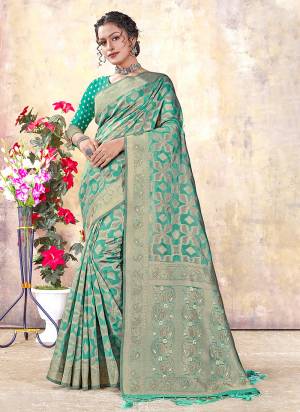 Looking These Party Wear Saree in Fine Colored.These Saree And Blouse is Fabricated On Organza.Its Beautified With Heavy Weavon Designer.