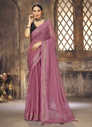 Grab These Party Wear Saree in Fine Colored Pair With Blouse.These Saree Are Simmar and Blouse Are Art Silk Fabricated.Its Beautified With Wevon Designer Patta With Sequance Work Blouse.