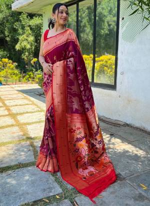 Attrective These Party Wear Paithani Saree With Contrast Blouse in Fine Colored.These Saree And Blouse is Fabricated On Soft Silk.Its Beautified With Weavon Paithani Designer.