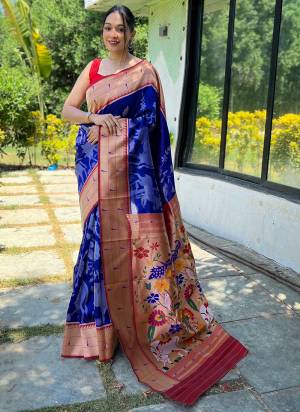 Attrective These Party Wear Paithani Saree With Contrast Blouse in Fine Colored.These Saree And Blouse is Fabricated On Soft Silk.Its Beautified With Weavon Paithani Designer.