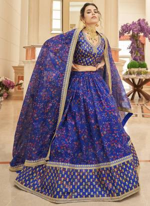 For A Designer Look,Grab These Lehenga Choli in Fine Colored.These Lehenga Are Organza And Blouse Are Fabricated On Art Silk Pair With Organza Dupatta.Its Beautified With Designer Thread,Dori,Sequance Embroidery Work.