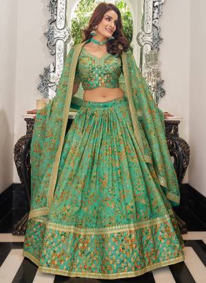 For A Designer Look,Grab These Lehenga Choli in Fine Colored.These Lehenga Are Organza And Blouse Are Fabricated On Art Silk Pair With Organza Dupatta.Its Beautified With Designer Thread,Dori,Sequance Embroidery Work.