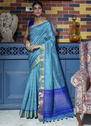 Garb These Party Wear Saree in Fine Colored.These Saree And Blouse is Fabricated On Tussar Silk.Its Beautified With Weaving Bandhni Style Designer.