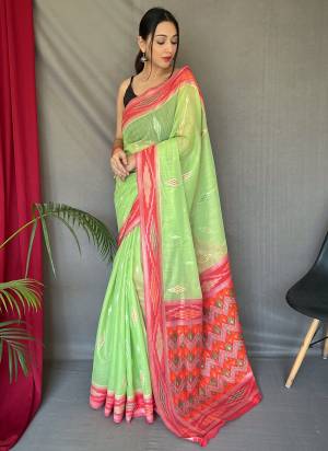 Garb These Party Wear Saree With Blouse in Fine Colored.These Saree And Blouse is Fabricated On Linen Cotton.Its Beautified With Heavy Weavon Chap Border,Ikkat Designer.