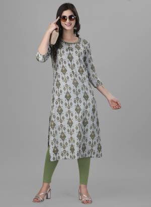 Grab These Beautiful Looking Readymade Kurti.These Kurti is Fabricated On Rayon.Its Beautified With Ikkat Printed Designer With Mirror Work.