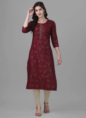 Grab These Beautiful Looking Readymade Kurti.These Kurti is Fabricated On Rayon.Its Beautified With Designer Foil Printed With Mirror Work.