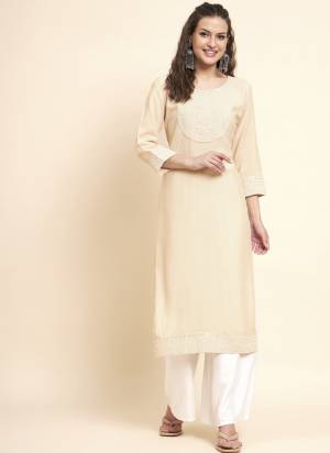 Attrective Looking These Beautiful Looking Readymade Long Kurti.These Kurti is Fabricated On Rayon.Its Beautified With Designer Embroidery Work.