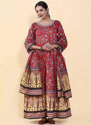 Attrective Looking These Beautiful Looking Readymade Gown With Dupatta.These Gown And Dupatta is Fabricated On Chanderi Silk.Its Beautified With Designer Digital Kalamkari Printed,Hand Work,Stone Work.