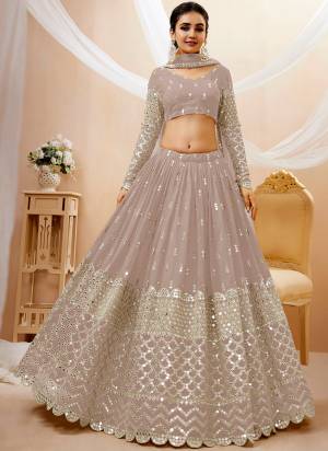 For A Fancy Designer Look,Grab These Lehenga Choli With Dupatta in Fine Colored.These Lehenga, Choli are GEORGETTE  and  Dupatta SOFT NET.