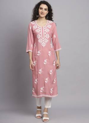 Grab These Beautiful Looking Readymade Long Kurti.These Kurti is Fabricated On Rayon.