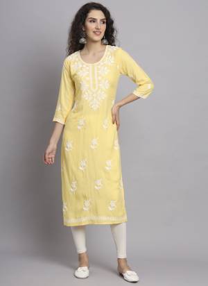 Grab These Beautiful Looking Readymade Long Kurti.These Kurti is Fabricated On Rayon.