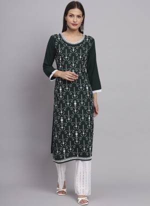 Grab These Beautiful Looking Readymade Long Kurti.These Kurti is Fabricated On Rayon.