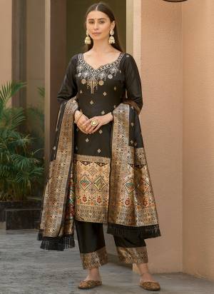 Attrective These Designer Suit in Fine Colored Pair With Bottom And Dupatta.