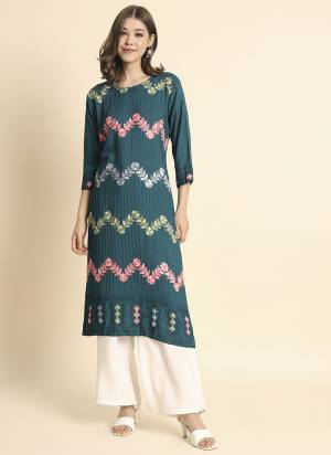 Garb These Beautiful Looking Readymade Kurti.These Kurti is Fabricated On Rayon.Its Beautified With Designer Lucknowi Chikankari Embroidery Work.