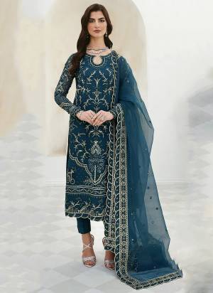 Attrective These Designer Suit in Fine Colored Pair With Bottom And Dupatta.These Top And Dupatta Are Fabricated On Faux Georgette Pair With Santoon Bottom.Its Beautified With Santoon Inner.Its Beautified With Designer Floral Embroidery Work.