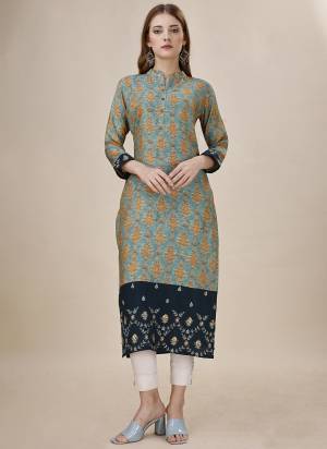 Grab These Beautiful Looking Readymade Long Kurti.These Kurti is Fabricated On Natural Silk & Tissue Organza.Its Beautified With Designer Digital Printed With Embroidery Work.