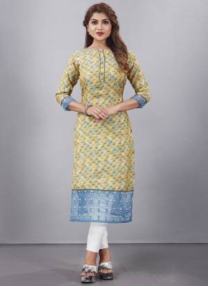 Grab These Beautiful Looking Readymade Long Kurti.These Kurti is Fabricated On Natural Silk & Tissue Organza.Its Beautified With Designer Digital Printed With Embroidery Work.