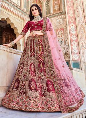 Grab These Bridal Look Lahenga Choli in Fine Colored.These Blouse And Lahenga Are Fabricated On Velvet Pair With Net Dupatta.Its Beautified With Heavy Designer Dori,Coding Embroidery,Zarkan Stone Work.