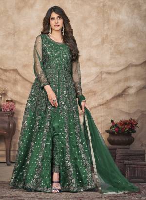 Grab These Designer Anarkali Suit in Fine Colored Pair With Bottom And Dupatta.These Top And Dupatta Are Fabricated On Net Pair With Satin Bottom.Its Beautified With Satin Inner.Its Beautified With Heavy Designer Embroidery Work.