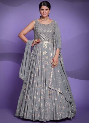 Attrective These Readymade Gown With Dupatta in Fine Colored.These Gown Are Georgette Fabricated On Georgette Dupatta.Its Beautified With Heavy Designer Sequance Embroidery Work.