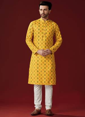 Grab These Festive Wear Mans Wear Kurta With Payjama in Fine Colored.These Kurta Payjama is Fabricated On Cotton.Its Beautified With Designer Printed.