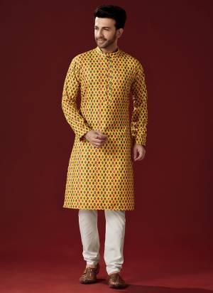 Grab These Festive Wear Mans Wear Kurta With Payjama in Fine Colored.These Kurta Payjama is Fabricated On Cotton.Its Beautified With Designer Printed.