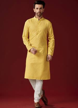 Grab These Festive Wear Mans Wear Kurta With Payjama in Fine Colored.These Kurta And Payjama is Fabricated On Cotton.Its Beautified With Designer Printed.