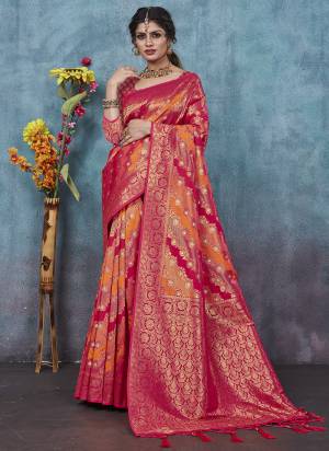 Attarective These Party Wear Saree in Fine Colored.These Saree And Blouse is Fabricated On Banarasi Silk.Its Beautified With Heavy Weavon Jari Designer.