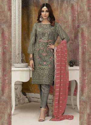 Attrective These Designer Suit in Fine Colored Pair With Bottom And Dupatta.These Top Are Faux Georgette And Dupatta Are Fabricated On Nazmin Pair With Santoon Bottom.Its Beautified With Santoon Inner.Its Beautified With Heavy Designer Floral Sequance Embroidery Work.