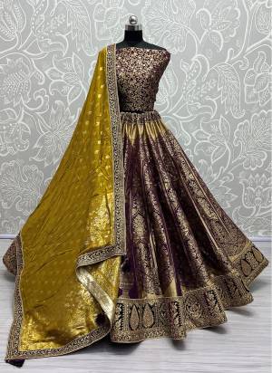 For A Fancy Designer Look,Grab These Lehenga Choli With Dupatta in Fine Colored.These Lehenga And Choli Are Banarasi Silk And Dupatta Are Fabricated On Banarasi Silk Pair.Its Beautified With Heavy Wevon Designer With Meenakari Hand Diamond Work.