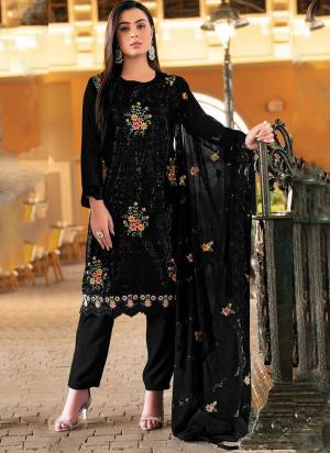 Attrective These Designer Suit in Fine Colored Pair With Bottom And Dupatta.These Top And Dupatta Are Fabricated On Faux Georgette Pair With Santoon Bottom.Its Beautified With Santoon Inner.Its Beautified With Heavy Designer Floral Sequance Embroidery Work.