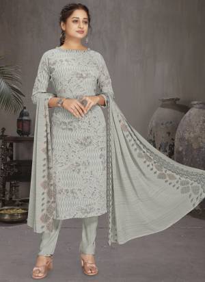 Attrective These Suit in Fine Colored Pair With Bottom And Dupatta.These Top Are Italian Crepe And Dupatta Are Fabricated On Georgette Pair With Italian Crepe Bottom.Its Beautified With Designer Digital Printed.