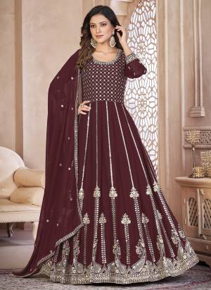 Attrective These Anarkali Suit in Fine Colored Pair With Bottom And Dupatta.These Top And Dupatta Are Fabricated On Faux Georgette Pair With Santoon Bottom.Its Beautified With Santoon Inner.Its Beautified With Designer Heavy Sequance Embroidery Work.